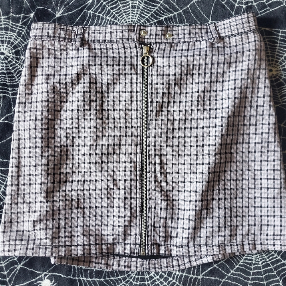 WILD FABLE LAVENDER PLAID MINI SKIRT